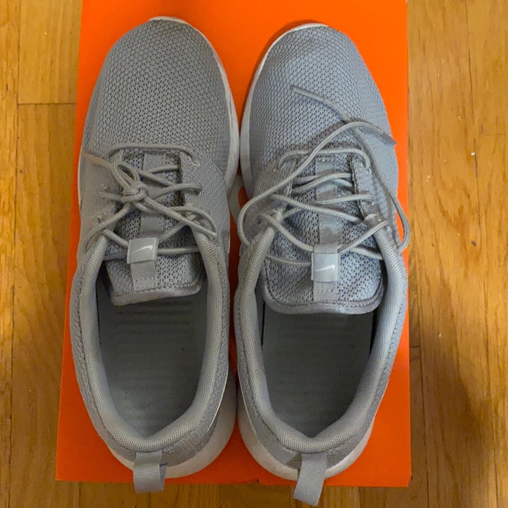 Nike Men Size 9 running shoes